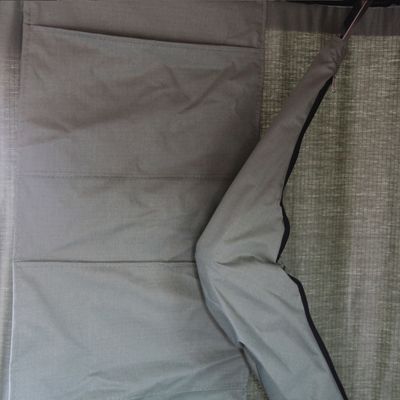 Straight Bracing Type Roof Top Tent for 3-4 Persons on India Market Jeep Wrangler Van
