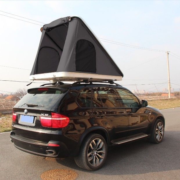 Triangle Hard Shell Car Roof Top Tent for 4X4 One Bedroom Camouflage Style Top Seller